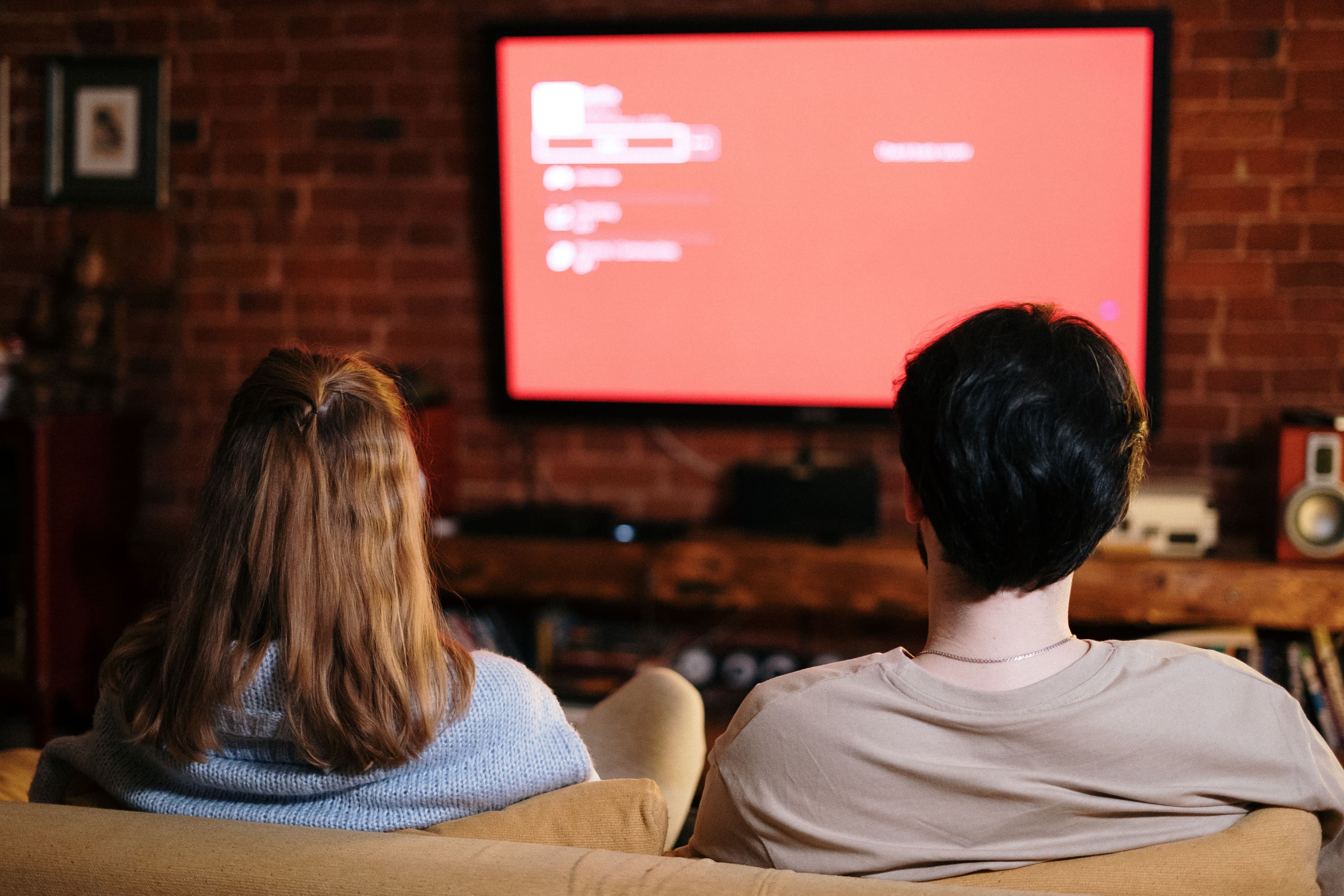 VPN na Smart TV – jak zainstalować i korzystać na telewizorze?
